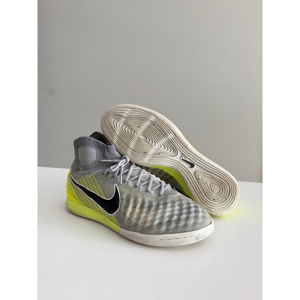 Nike MagistaX Proximo II DF IC Indoor Soccer Shoes Mens 10 Grey Volt 843957-004